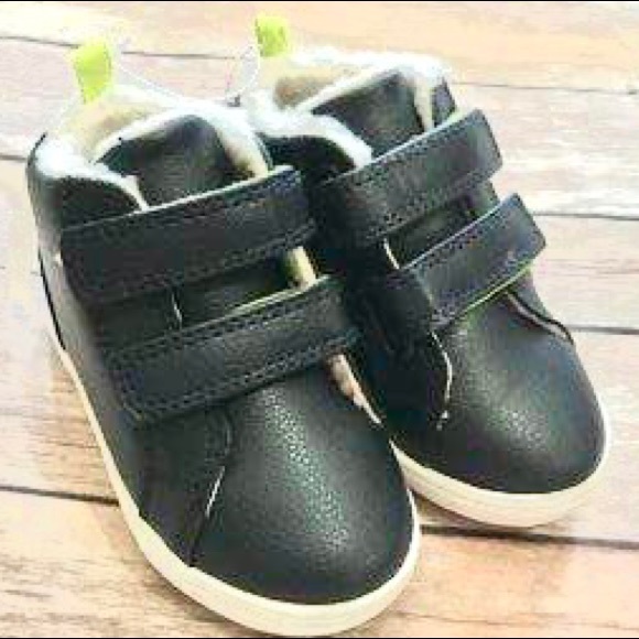 Boys Sherpa Lined Boots NWT - Picture 3 of 5